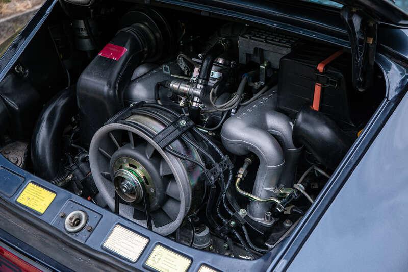 1986 Porsche 911 Carrera 