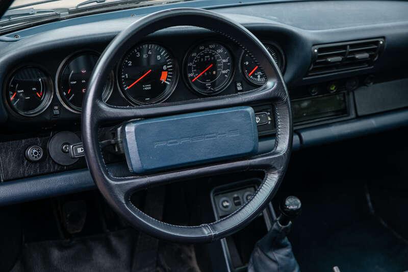 1986 Porsche 911 Carrera 