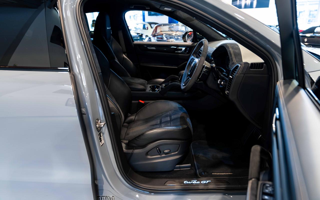 2022 Porsche Cayenne
