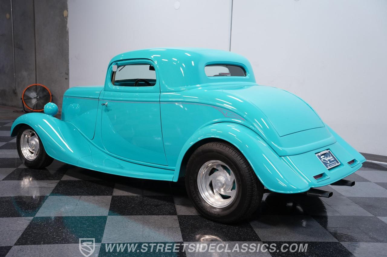 1933 Ford 3-Window Coupe