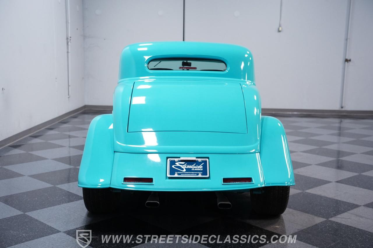 1933 Ford 3-Window Coupe
