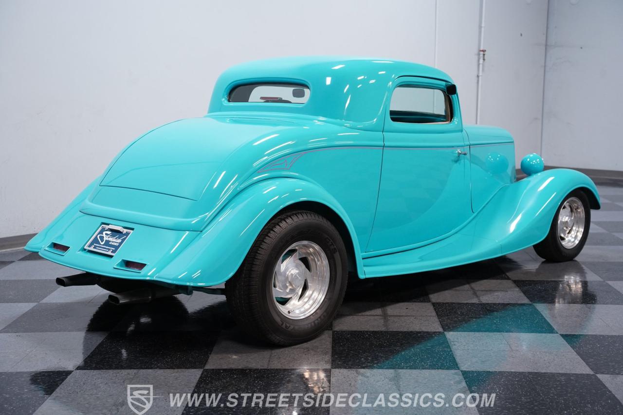 1933 Ford 3-Window Coupe