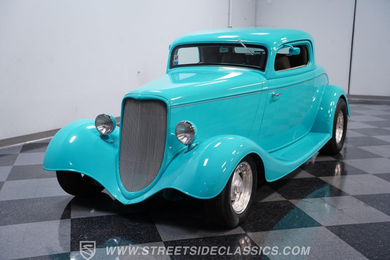 1933 Ford 3-Window Coupe