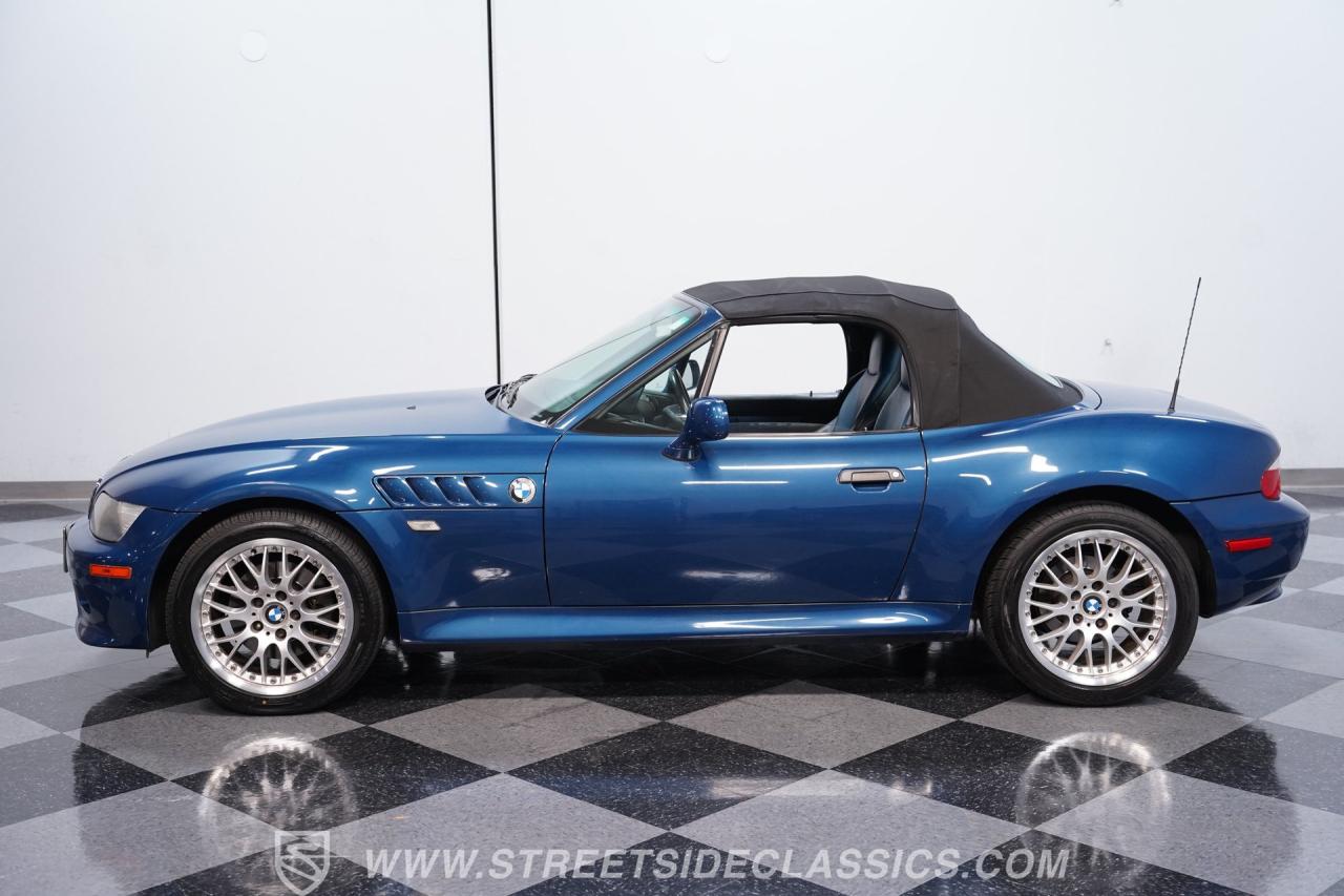 2001 BMW Z3 3.0i Roadster