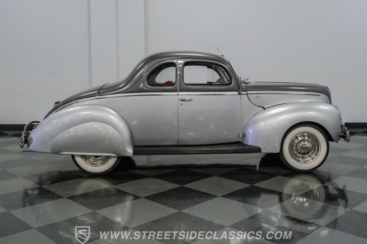 1940 Ford Deluxe Business Coupe
