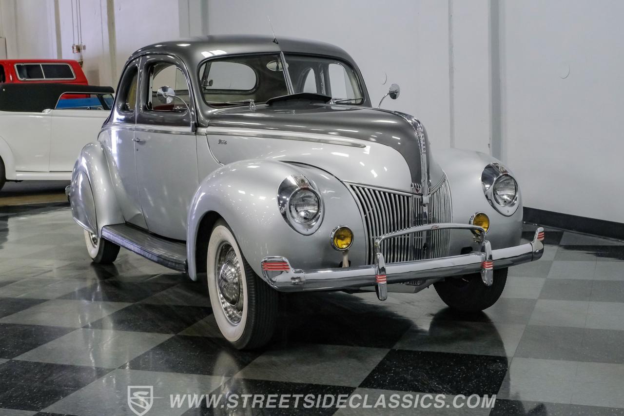 1940 Ford Deluxe Business Coupe