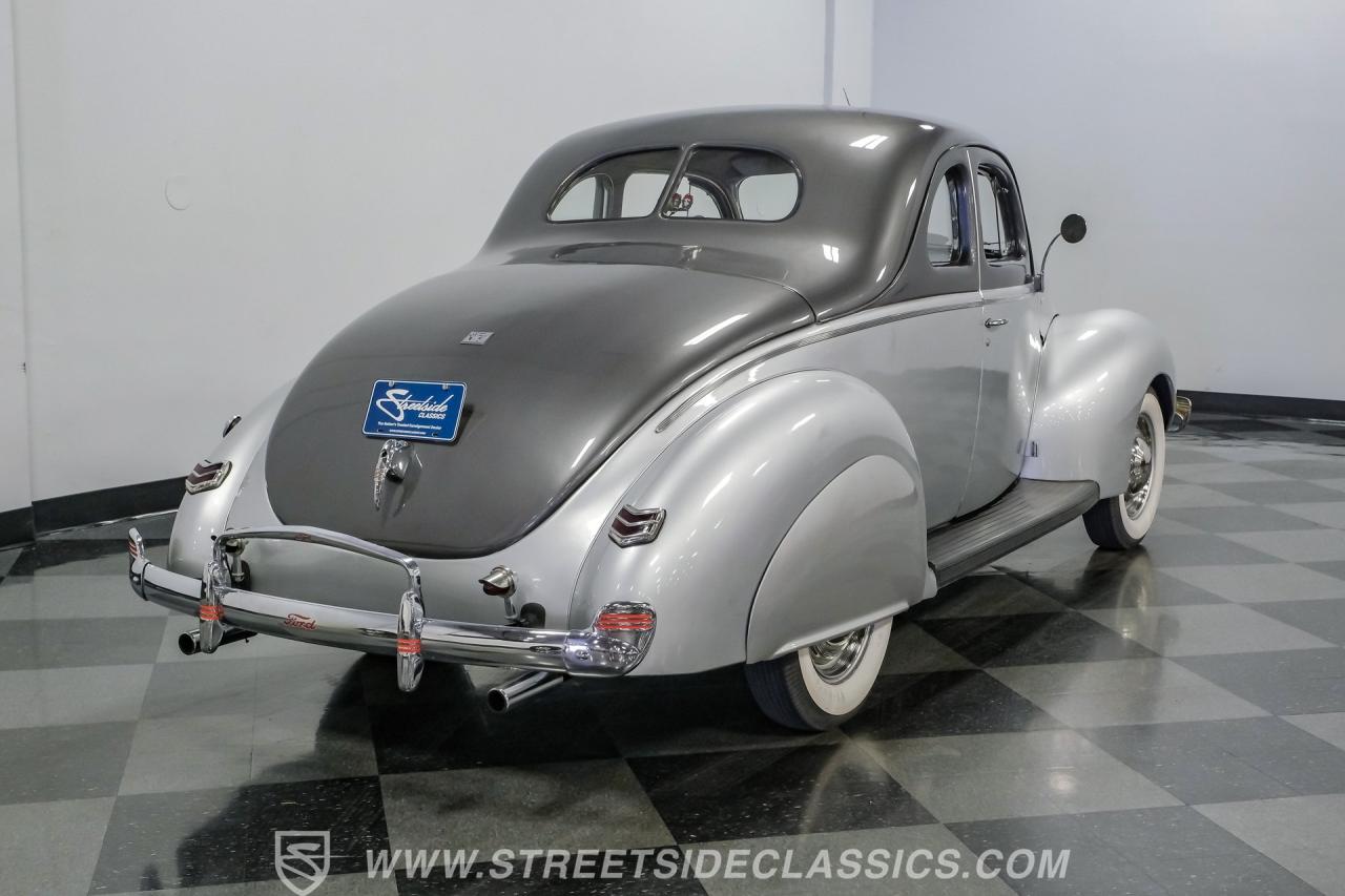 1940 Ford Deluxe Business Coupe