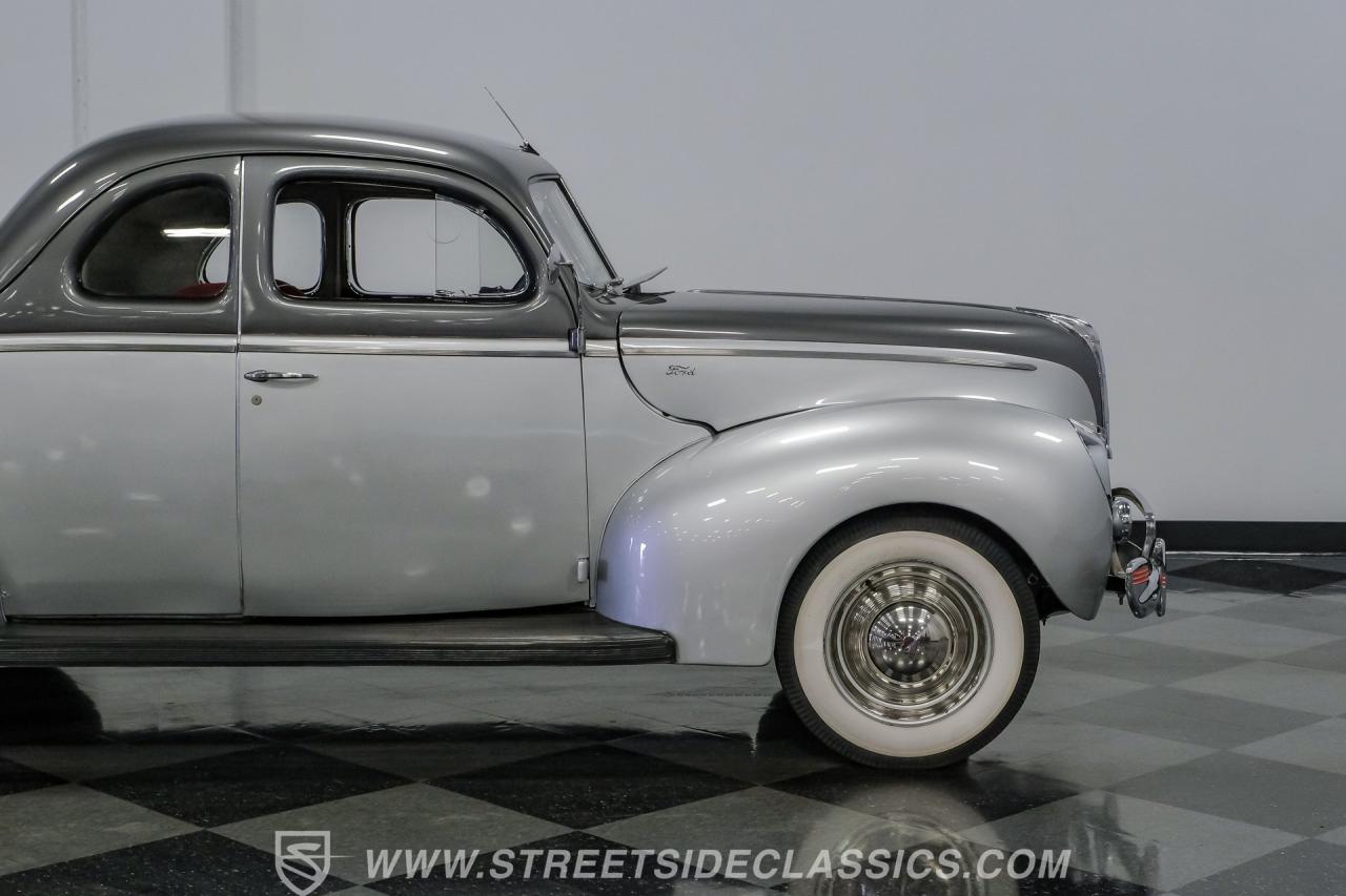 1940 Ford Deluxe Business Coupe