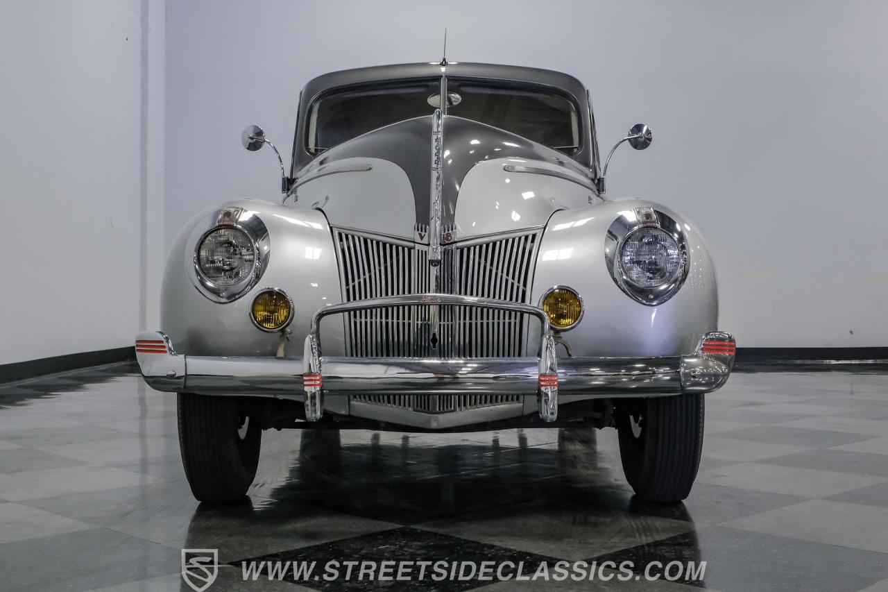 1940 Ford Deluxe Business Coupe