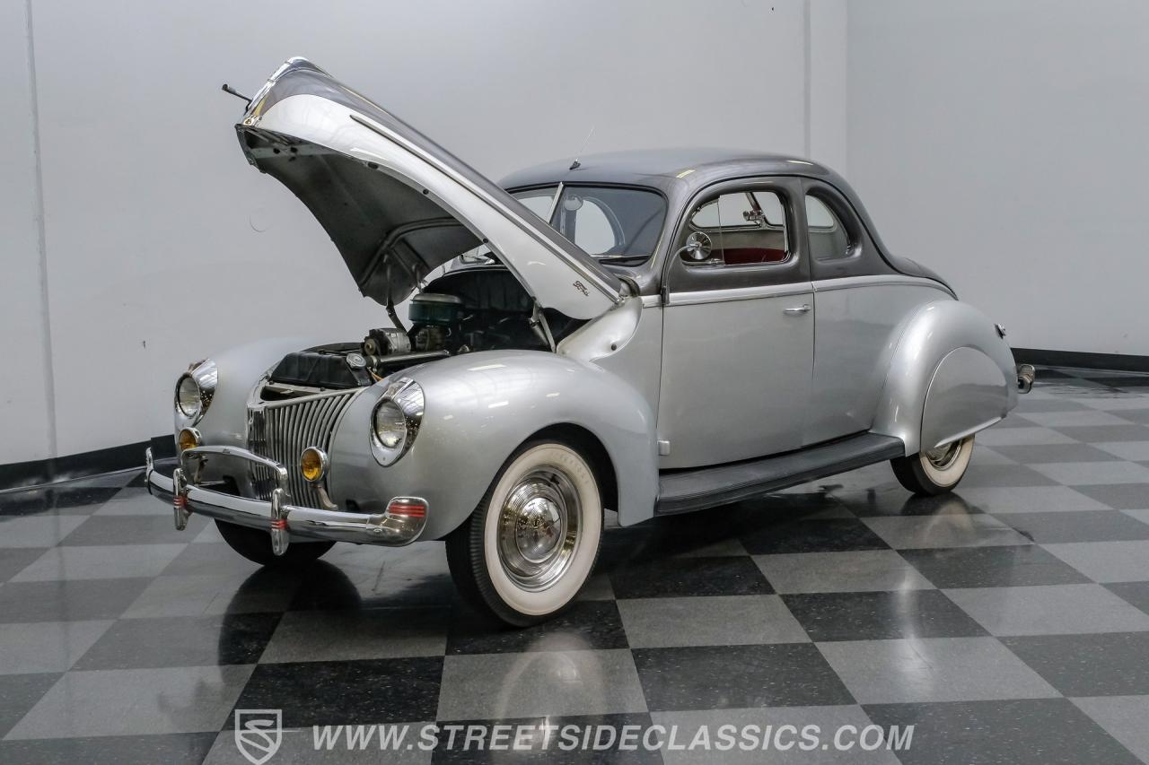 1940 Ford Deluxe Business Coupe