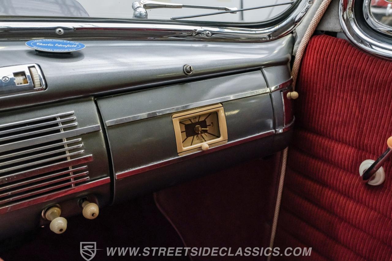 1940 Ford Deluxe Business Coupe