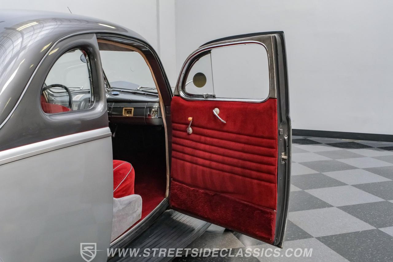 1940 Ford Deluxe Business Coupe