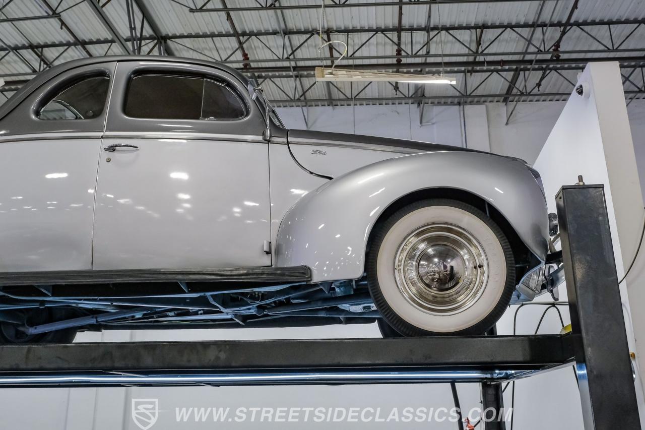 1940 Ford Deluxe Business Coupe