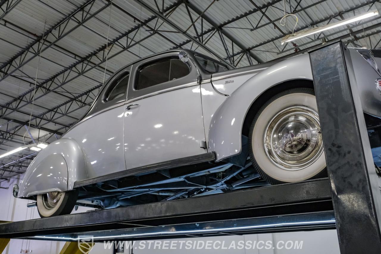 1940 Ford Deluxe Business Coupe