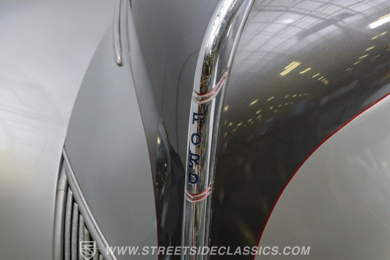 1940 Ford Deluxe Business Coupe