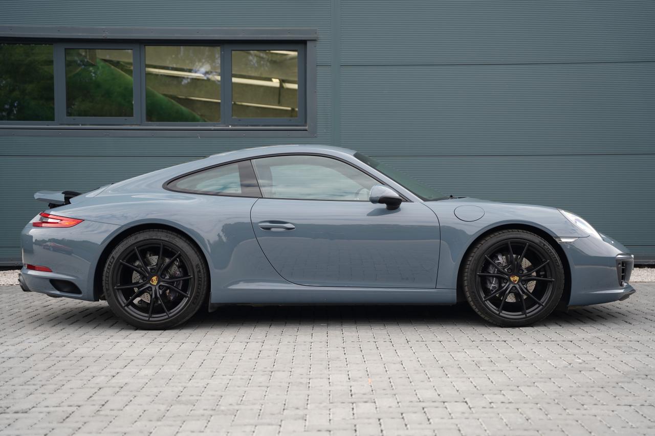 2016 Porsche 911