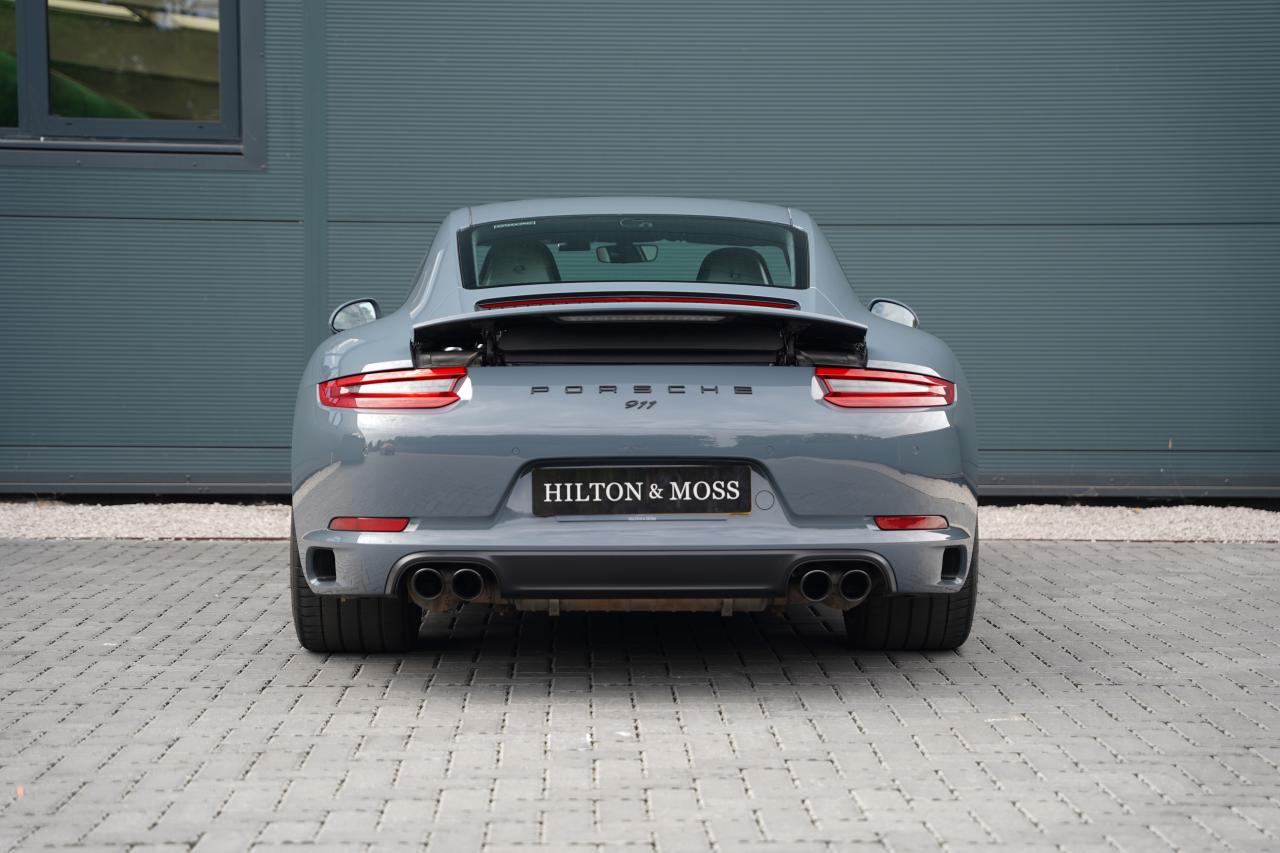 2016 Porsche 911