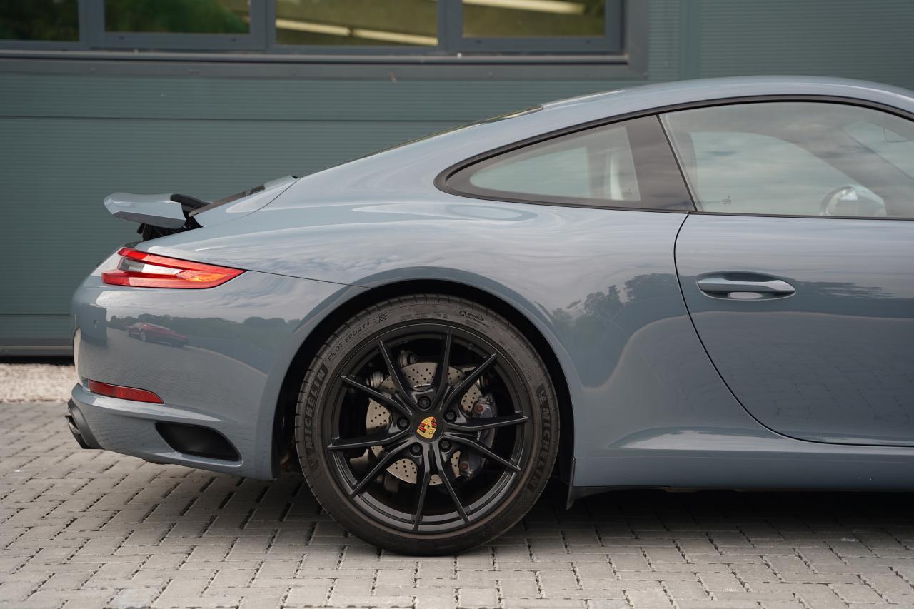 2016 Porsche 911