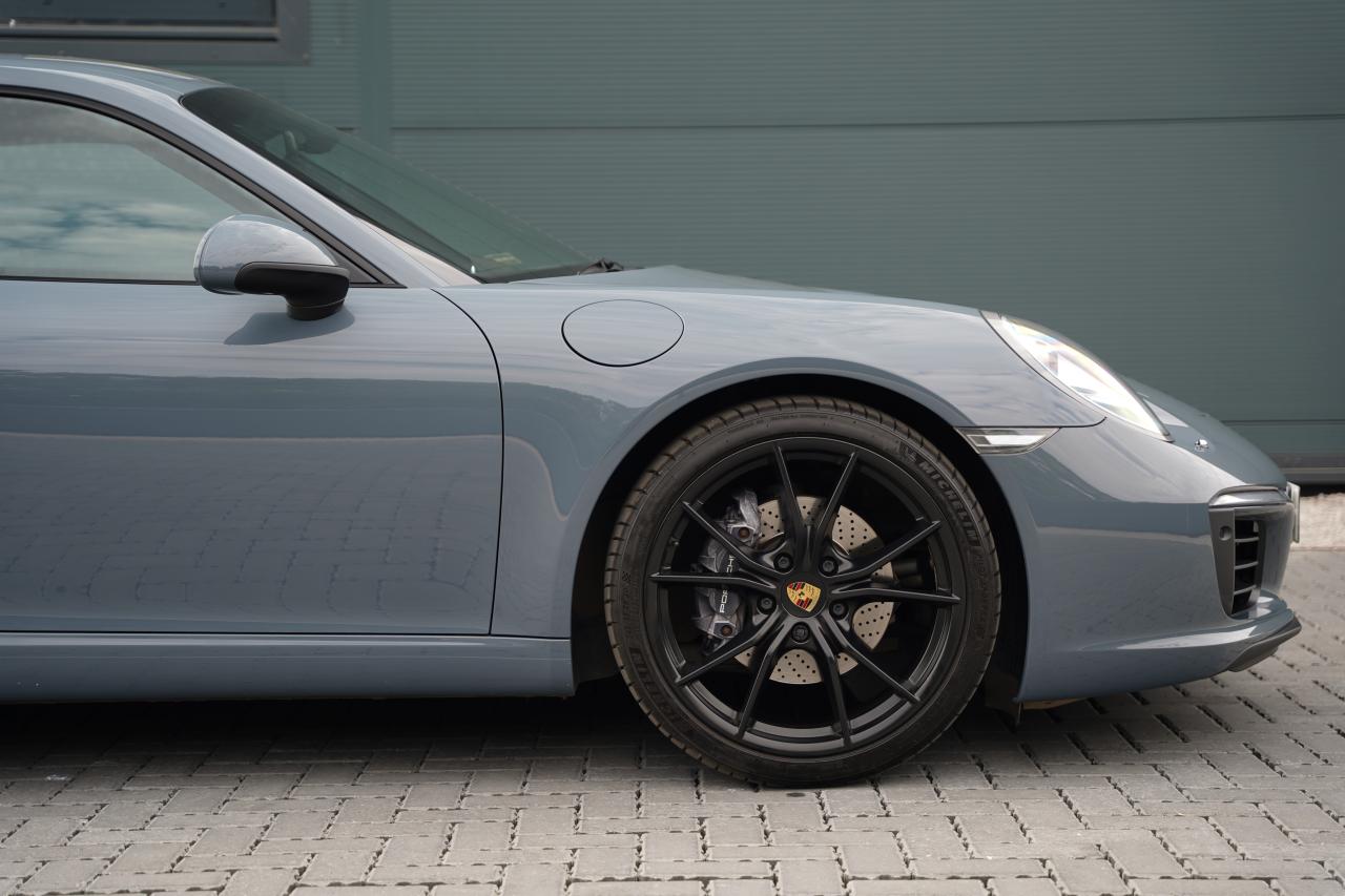 2016 Porsche 911