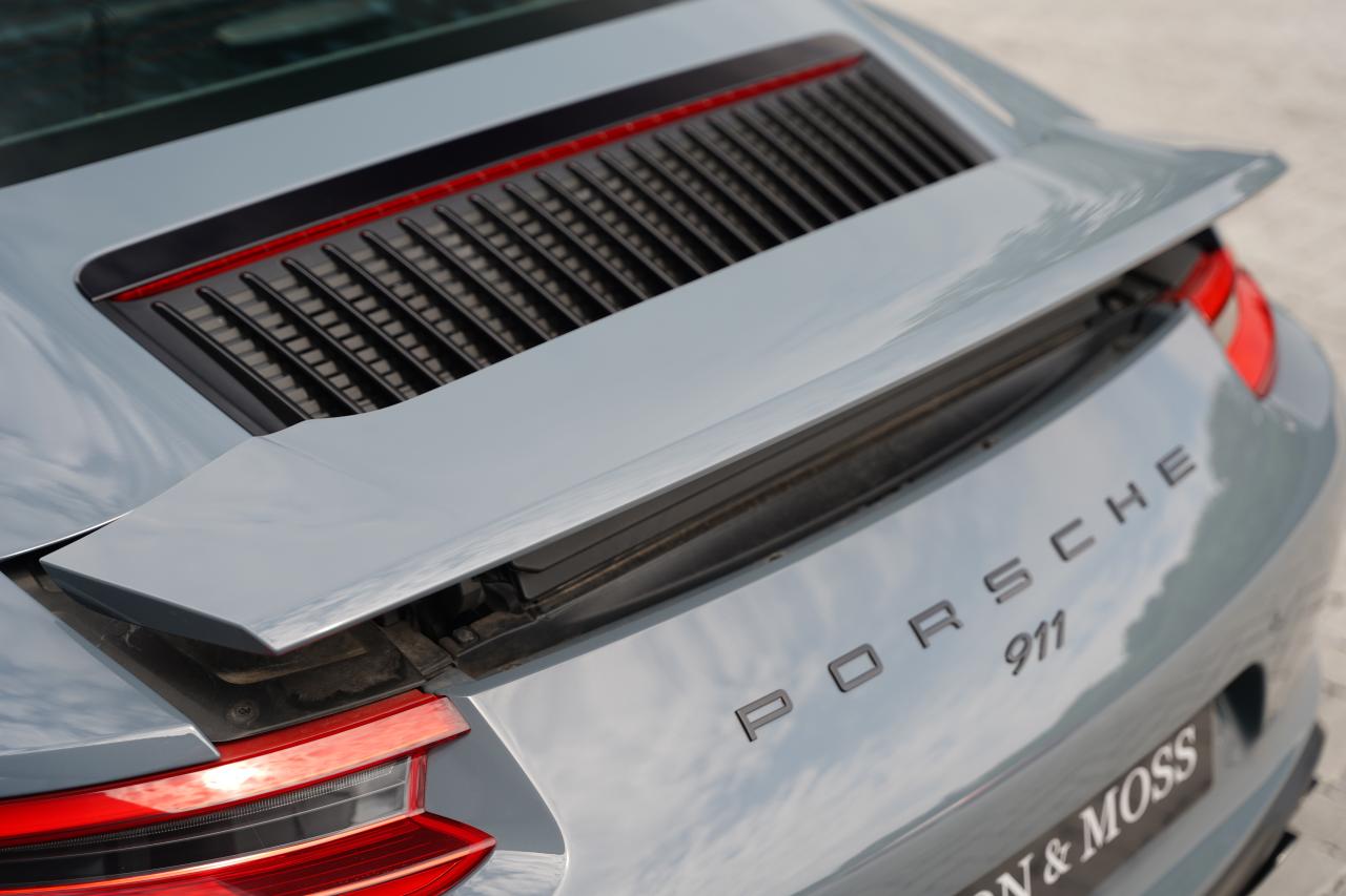 2016 Porsche 911