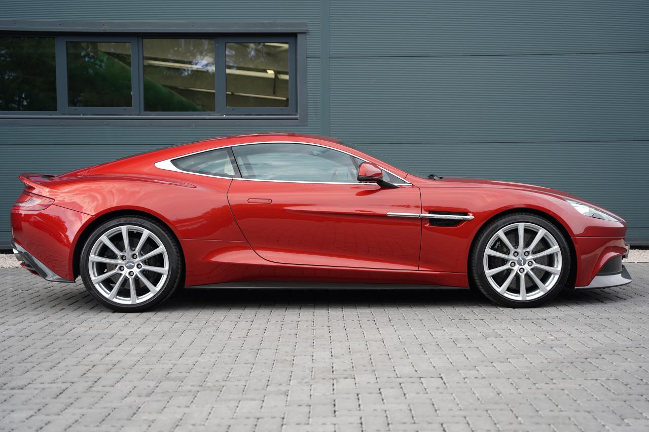 2013 Aston Martin Vanquish