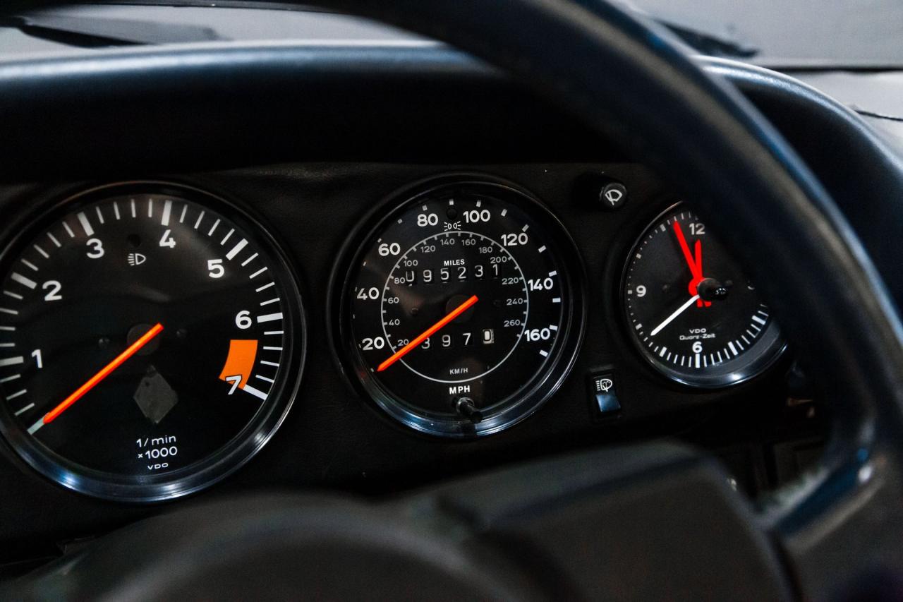 1984 Porsche 911 Carrera Cabriolet