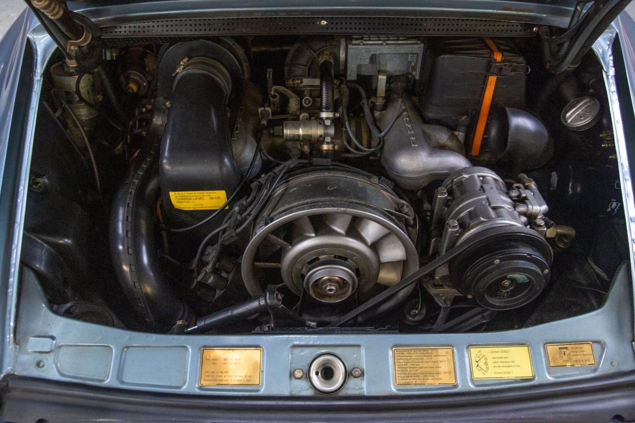 1984 Porsche 911 Carrera Cabriolet