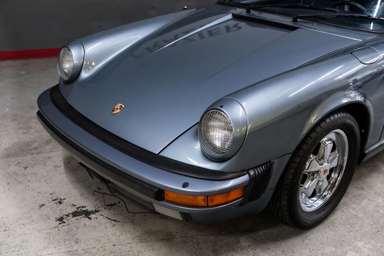 1984 Porsche 911 Carrera Cabriolet