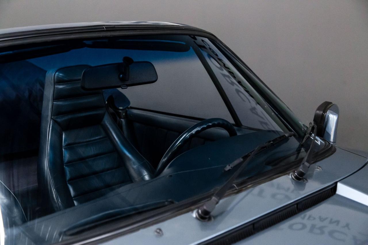 1984 Porsche 911 Carrera Cabriolet