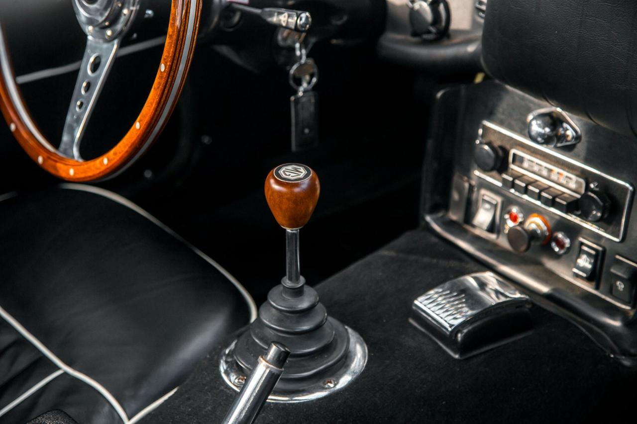 1968 MG MGB with OVERDRIVE