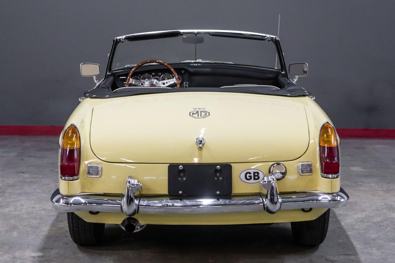 1968 MG MGB with OVERDRIVE