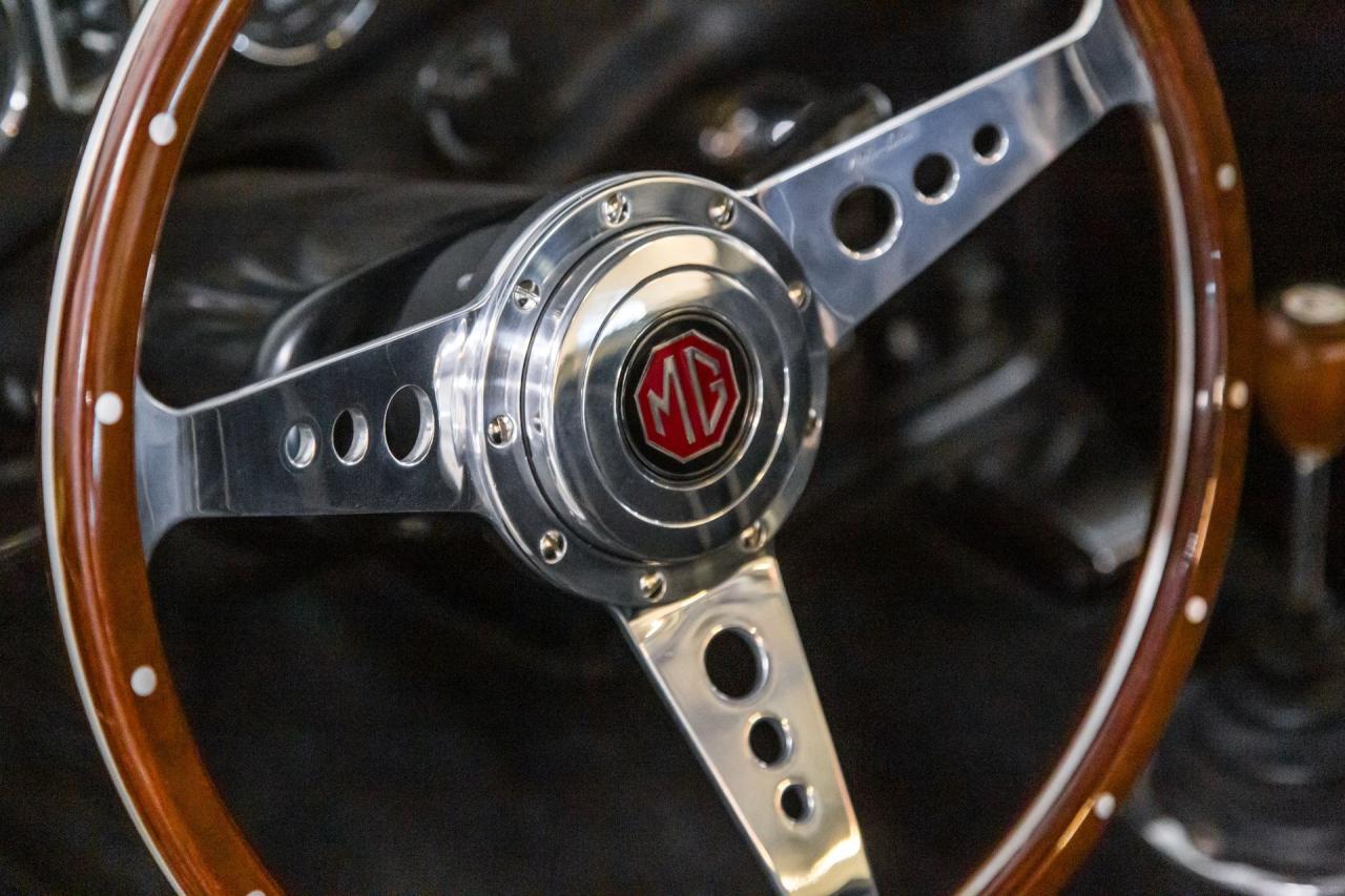 1968 MG MGB with OVERDRIVE