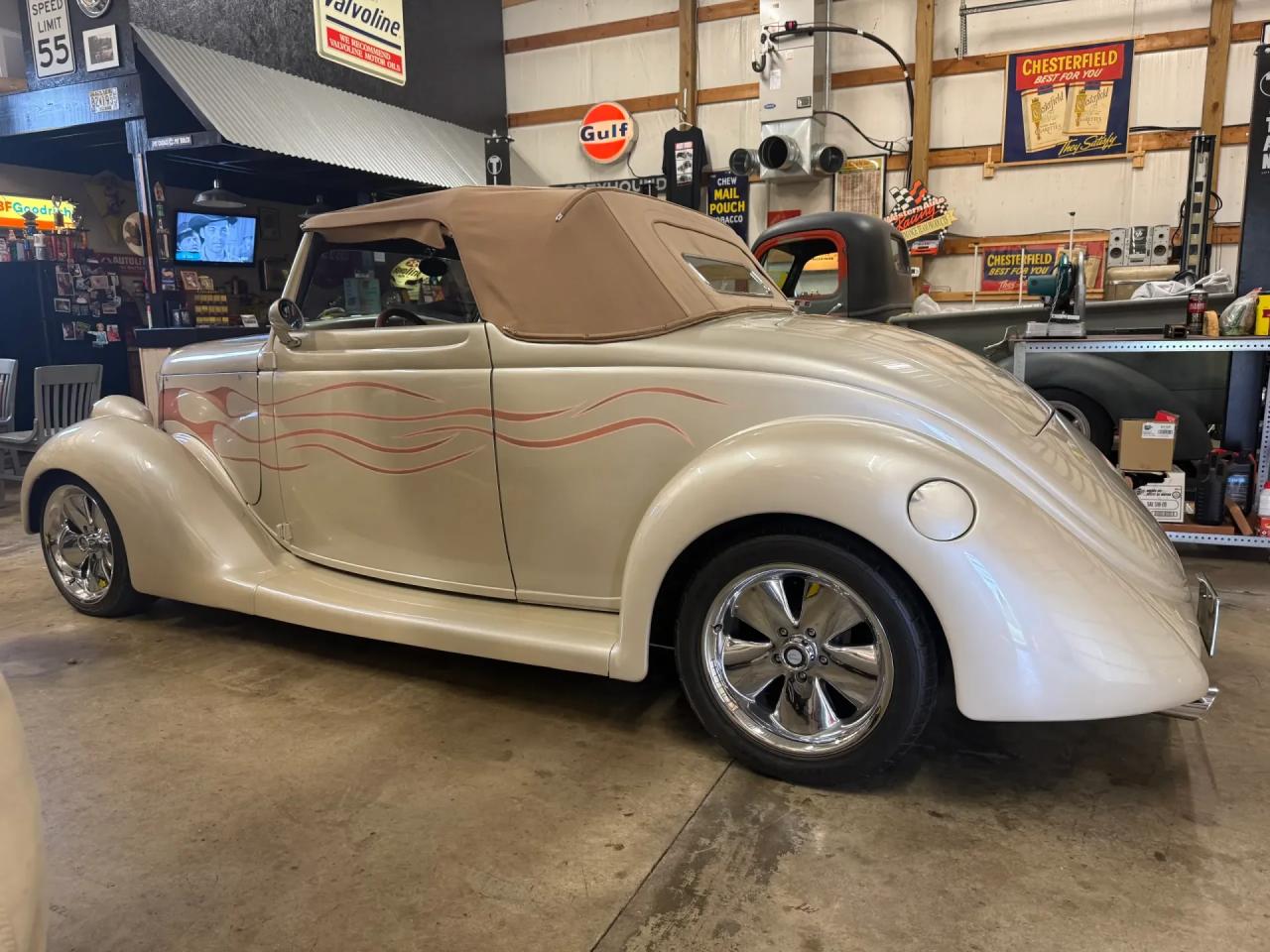 1936 Ford Cabriolet
