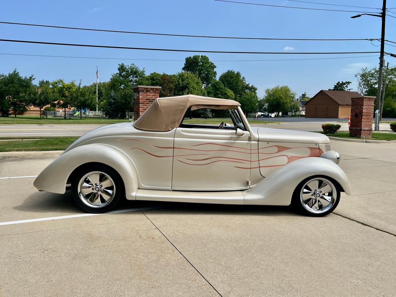 1936 Ford Cabriolet