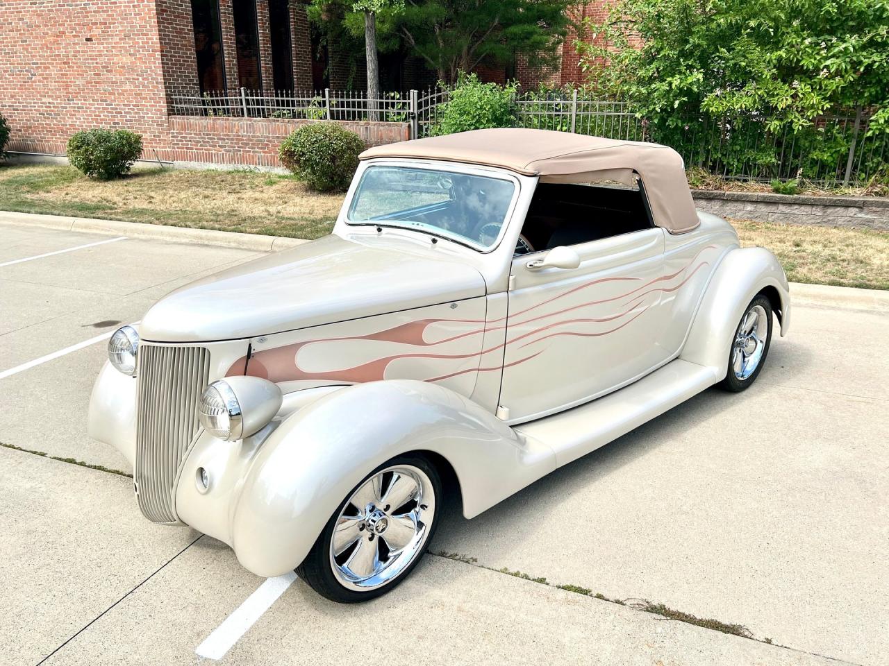 1936 Ford Cabriolet