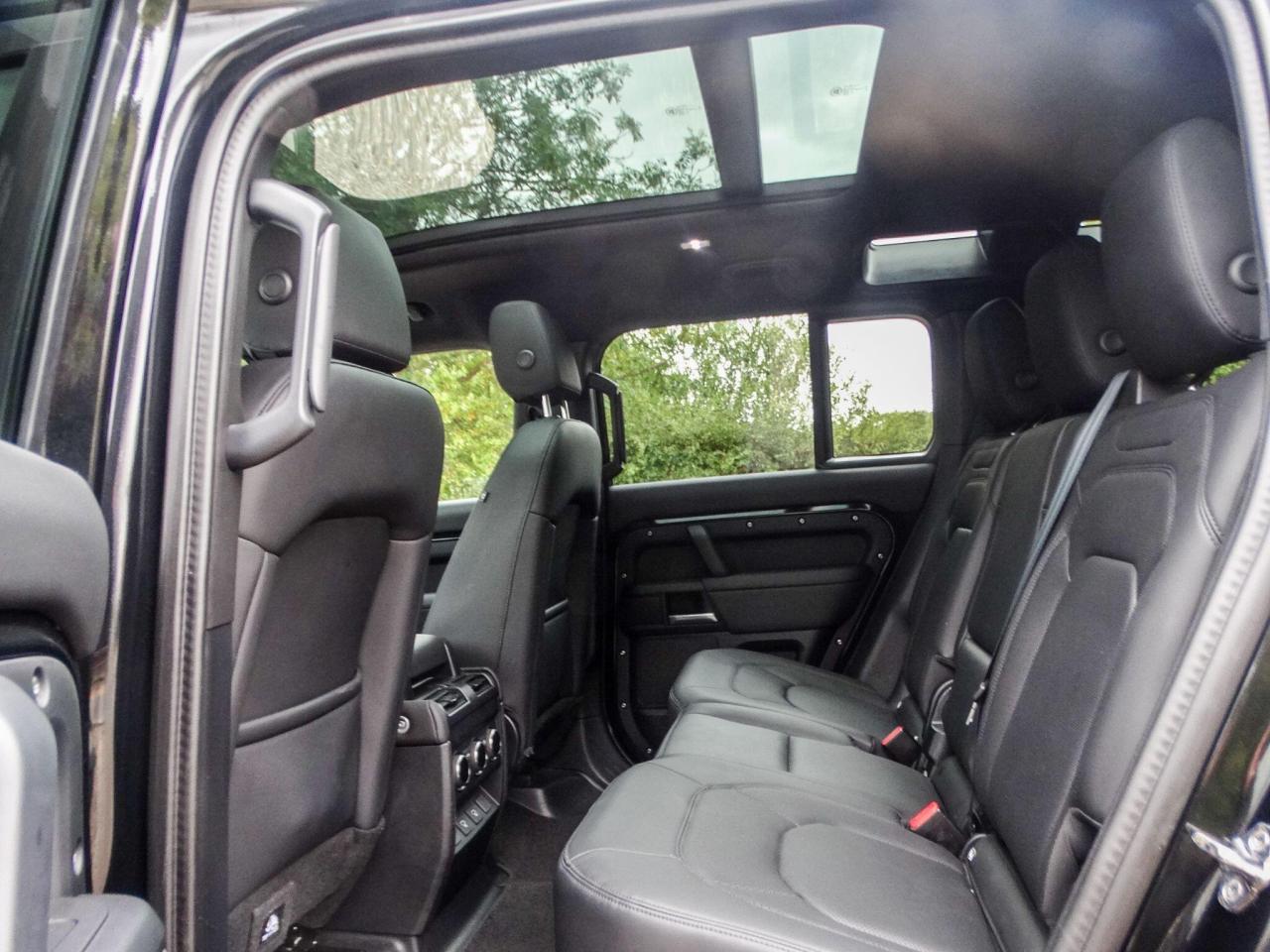 2025 Land Rover 3.0 D350 MHEV X-Dynamic SE Auto 4WD Euro 6 (s/s) 5dr