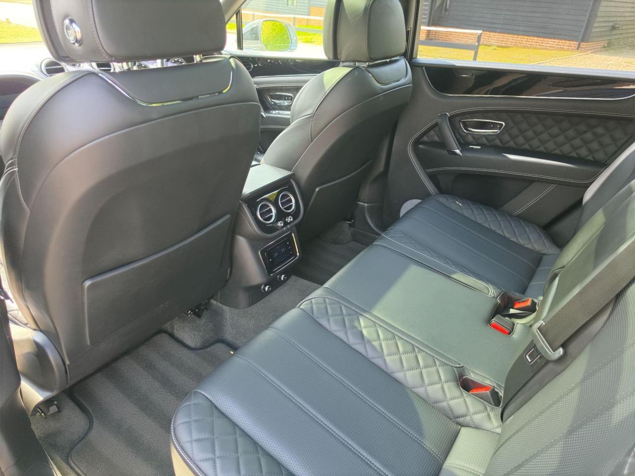 2018 Bentley 4.0 V8 SUV 5dr Petrol Auto 4WD Euro 6 (s/s) (550 ps)