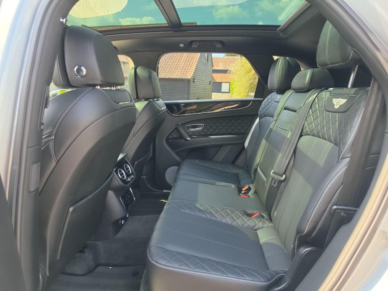 2018 Bentley 4.0 V8 SUV 5dr Petrol Auto 4WD Euro 6 (s/s) (550 ps)