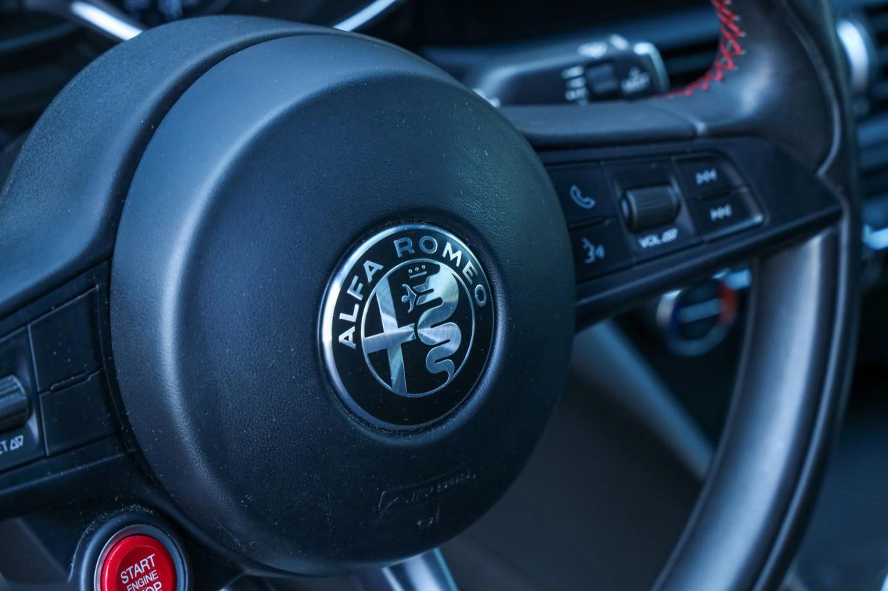 2017 Alfa Romeo Giulia 2.9 V6 Quadrifoglio Performance Edition &ldquo;Manual and Carbon Seats by Sparco&rdquo;