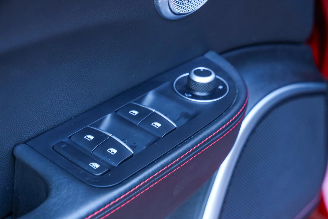2017 Alfa Romeo Giulia 2.9 V6 Quadrifoglio Performance Edition &ldquo;Manual and Carbon Seats by Sparco&rdquo;
