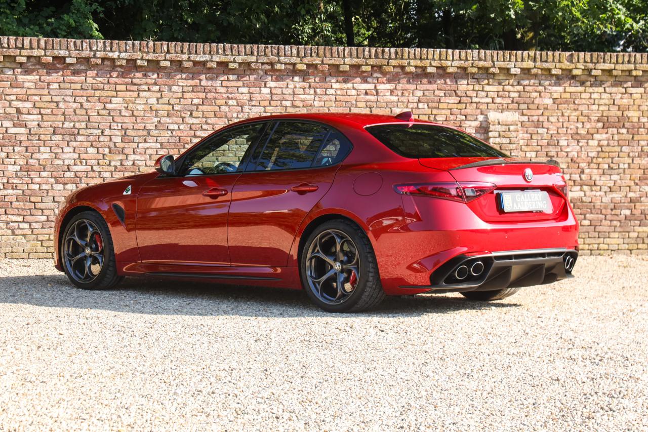 2017 Alfa Romeo Giulia 2.9 V6 Quadrifoglio Performance Edition &ldquo;Manual and Carbon Seats by Sparco&rdquo;