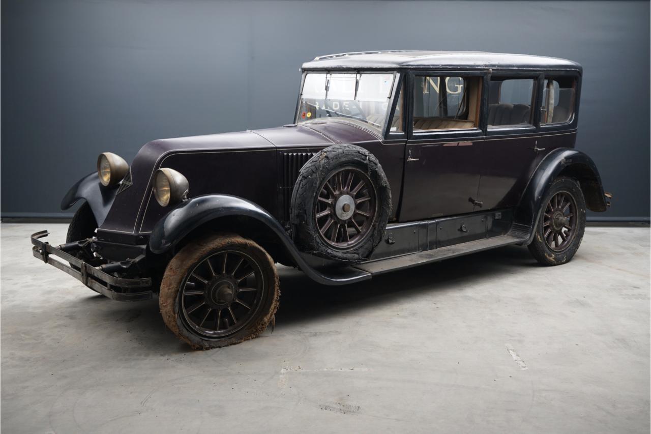 1926 Renault Model PI18/24HP Limousine by Felber et Fils - Paris