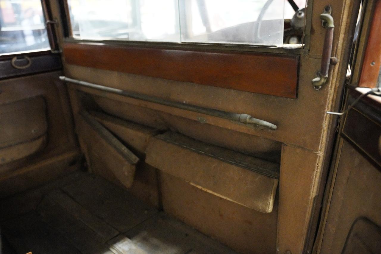 1926 Renault Model PI18/24HP Limousine by Felber et Fils - Paris