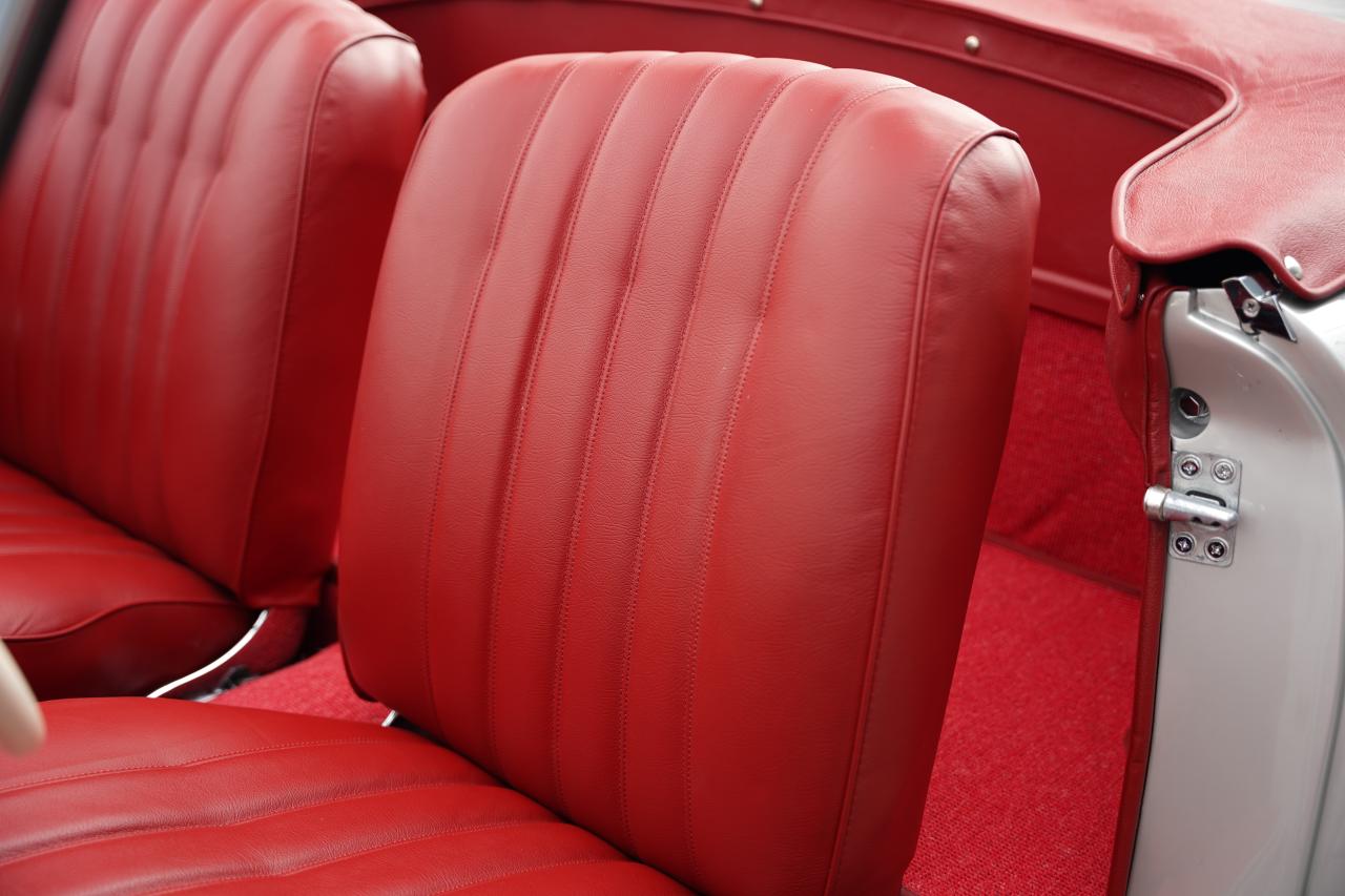 1956 Mercedes - Benz 190SL