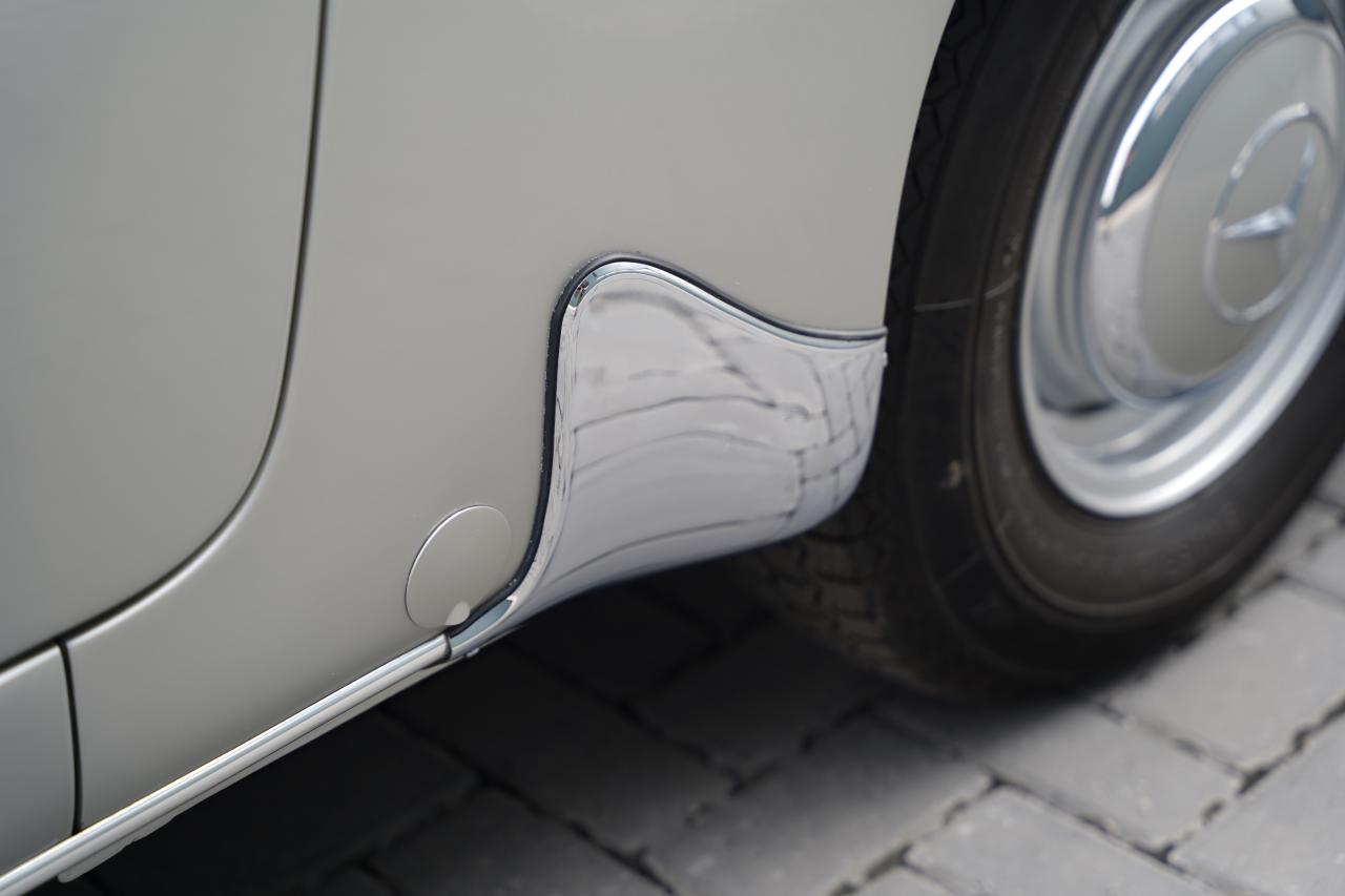 1956 Mercedes - Benz 190SL