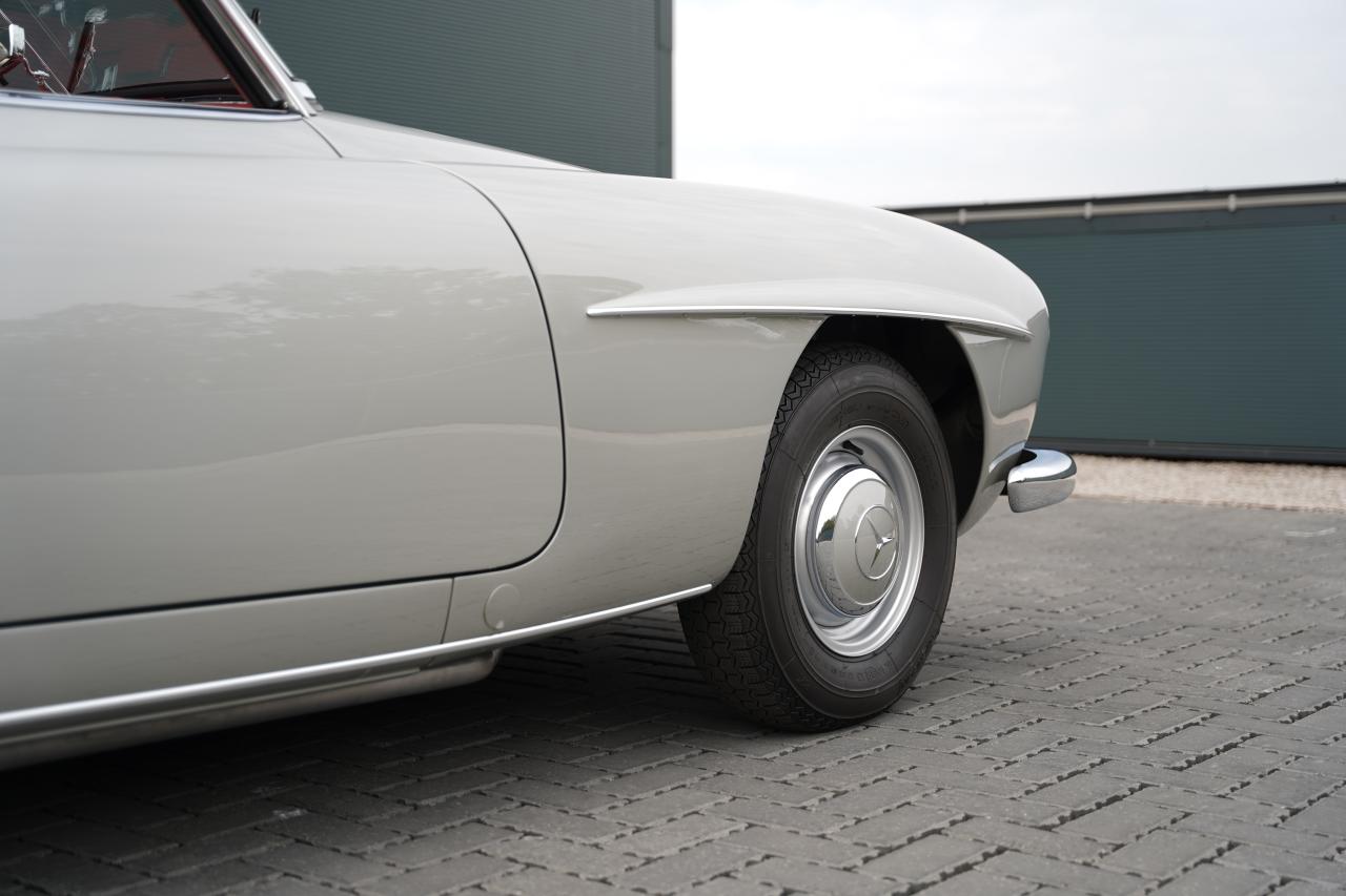 1956 Mercedes - Benz 190SL