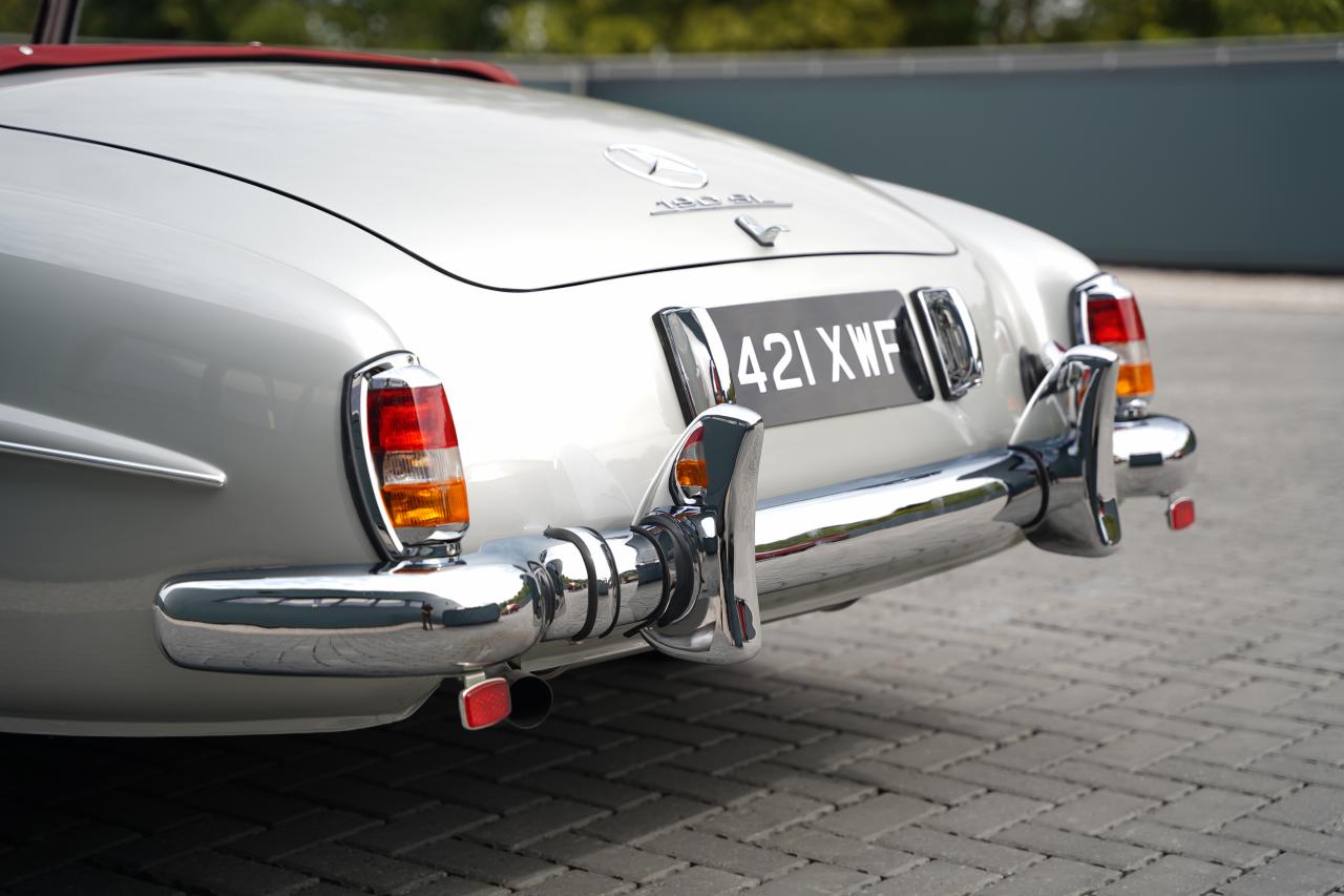 1956 Mercedes - Benz 190SL