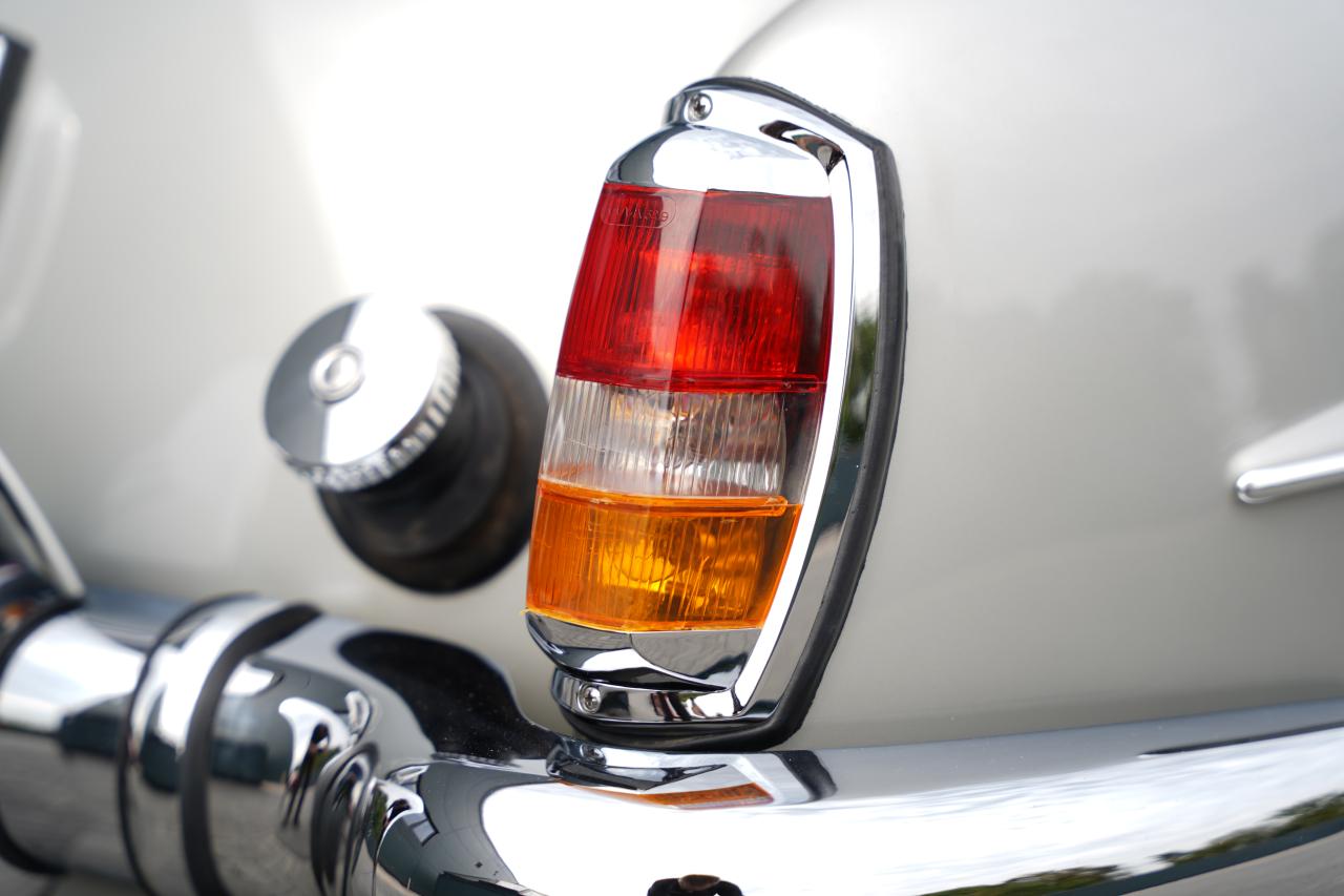 1956 Mercedes - Benz 190SL