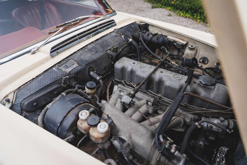 1968 Mercedes - Benz 280SL Pagoda