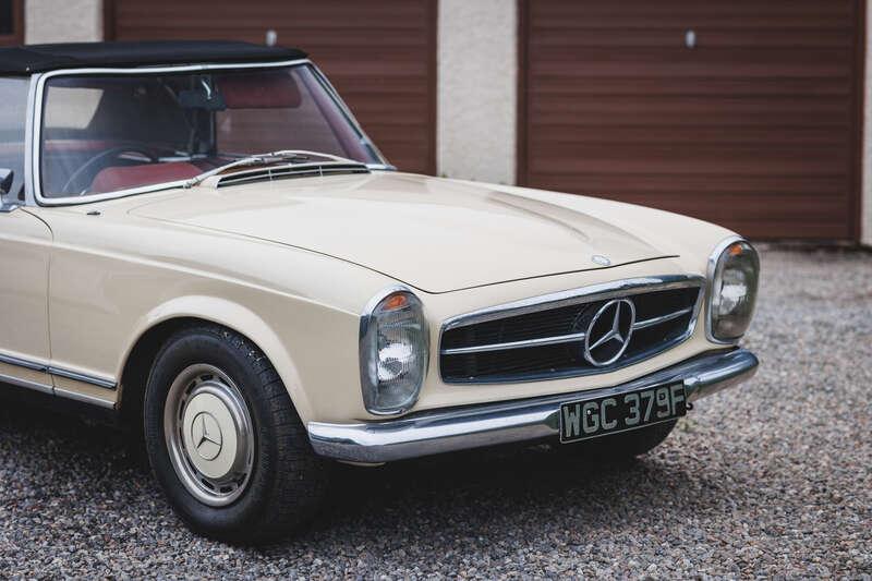 1968 Mercedes - Benz 280SL Pagoda